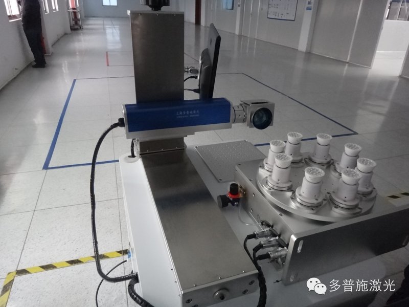 八工位LED燈泡旋轉激光打標系統(tǒng)(圖3)
