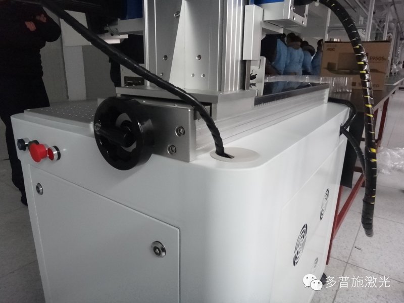 八工位LED燈泡旋轉激光打標系統(tǒng)(圖5)