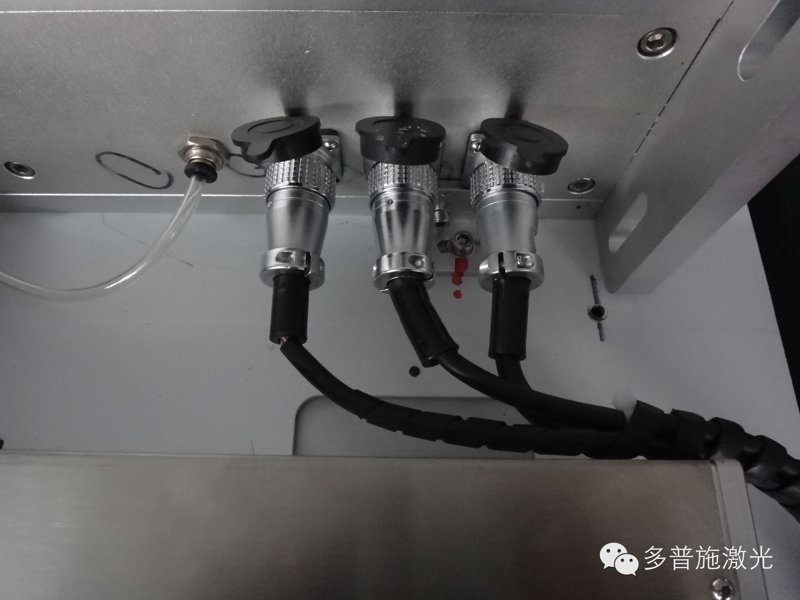 八工位LED燈泡旋轉激光打標系統(tǒng)(圖4)